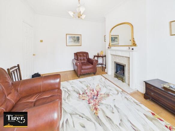 CAM01931G0-PR0336...