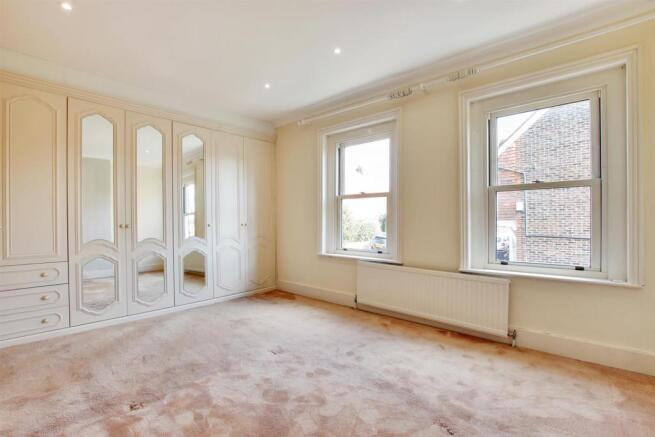 Bedroom 1.jpg