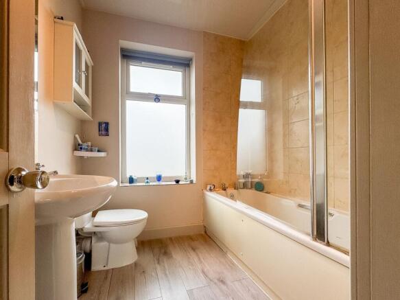 2 bed Terraced for sale Image 9