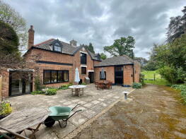 Satis Coach House, Station Road, Saxmundham IP17 3EX