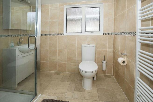 En-suite Shower
