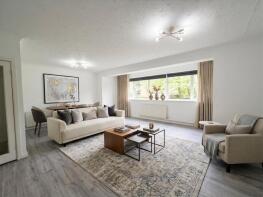 14, Calthorpe Gardens, Edgware HA8 7TH