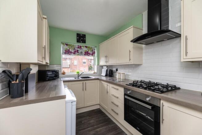 3 bed Terraced for sale Image 8