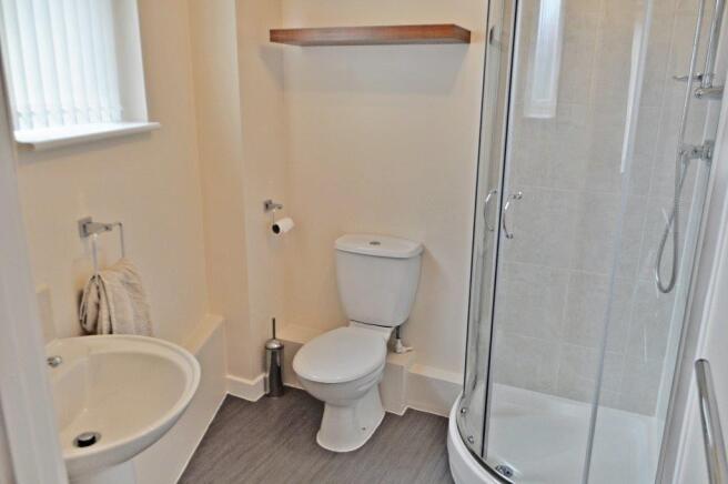 En suite for Bedroom 2