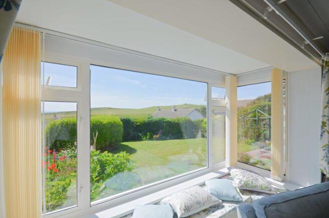 Lounge window 