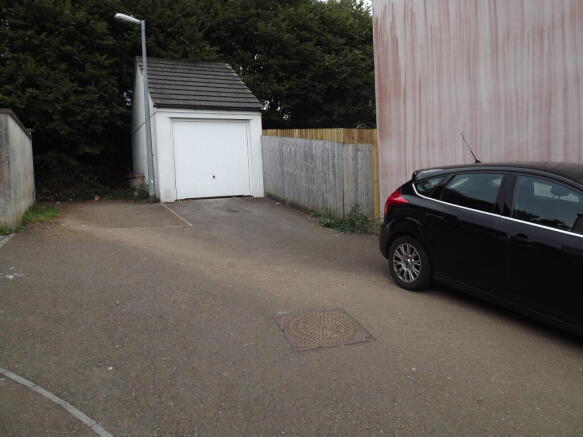 Photo 11