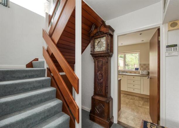 2 Leacote Drive-12.jpg