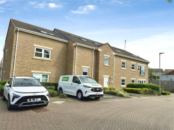 2 bed Apartment for sale Image 11