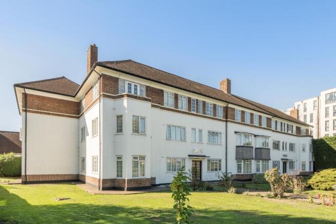 Allerford Court, Bromley Road, London, SE6 photo 4
