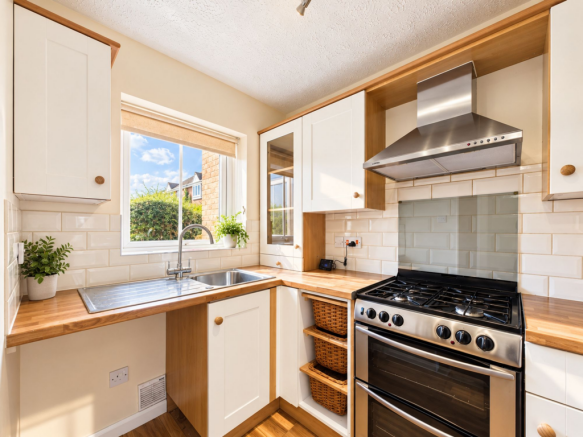 Blossom Close, Worcester, WR5 photo 4