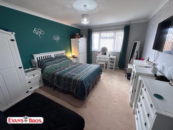 MAIN BEDROOM 1