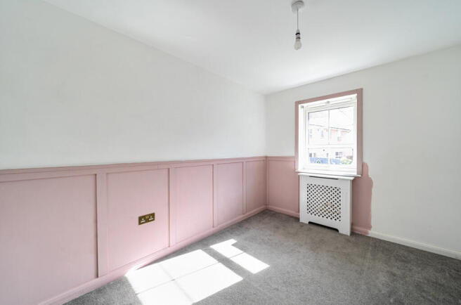 2 Blake Close, Yeovil photo 4