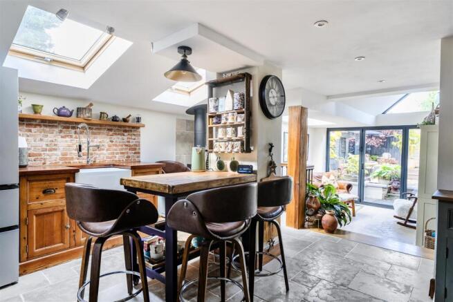 Kitchen / Breakfast Room