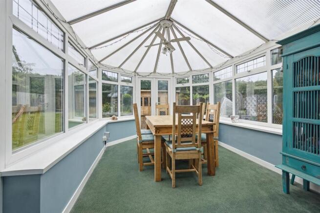 3 bed Detached for sale Image 9