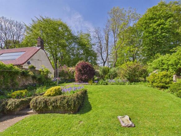 3 bed Semi-Detached for sale Image 11