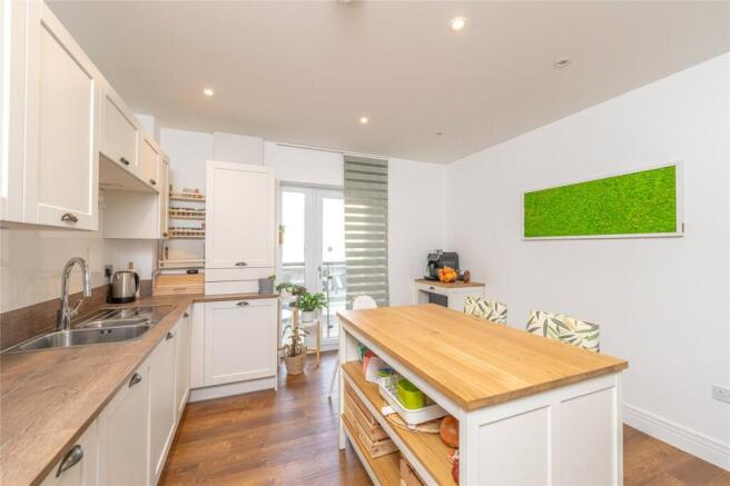 Kitchen Alt