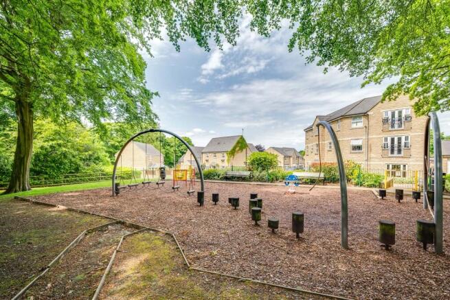 2 bed Apartment to rent Image 12