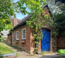 2, Birmingham Road, Stoneleigh CV8 3DD