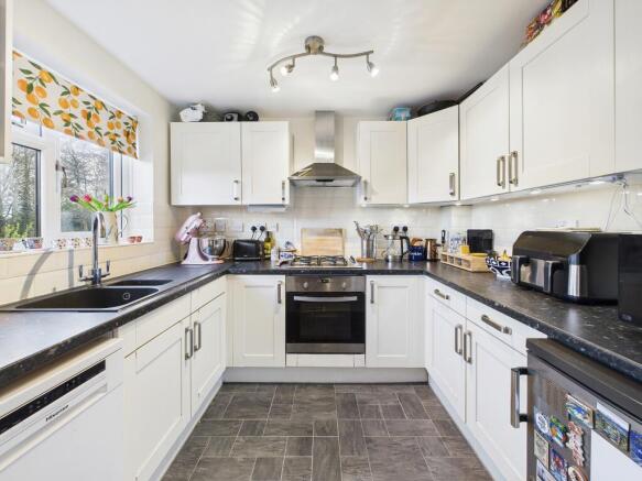 CAM05192G0-PR0209-STILL006