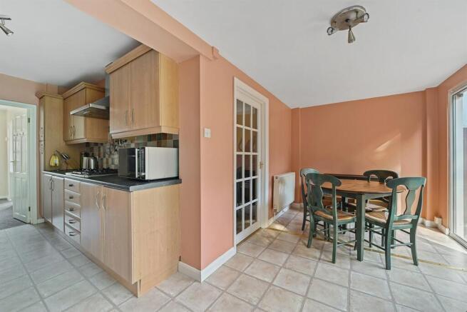 Kitchen/Breakfast Ro