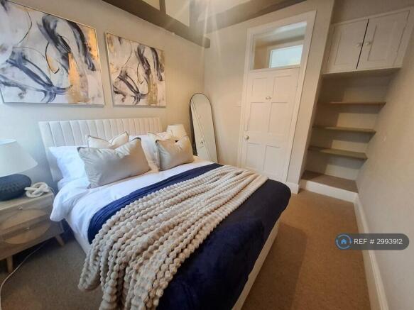 3 bed Terraced to rent Image 10