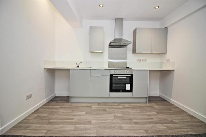 Apt 4 72 Brookhill Street - kitchen.JPG