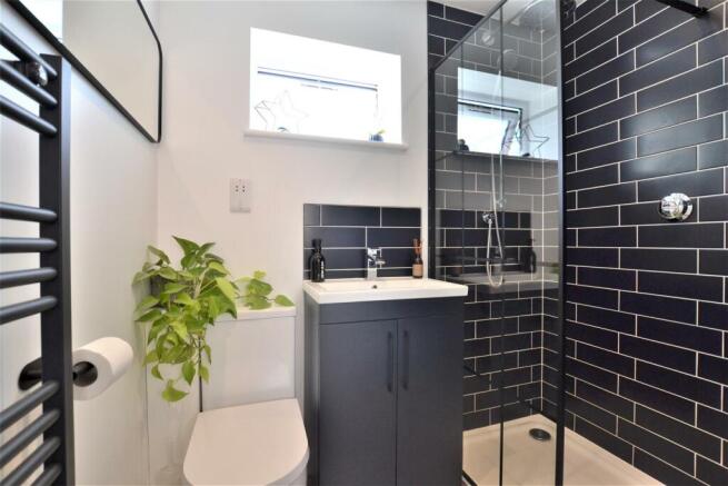 Shower Room, WC.jpg