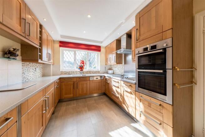 8 The Acreage-001.JPG