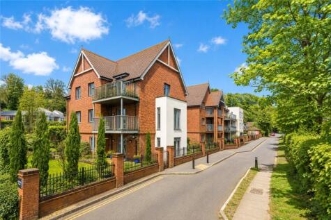 Granham Close, Marlborough, Wiltshire, SN8
