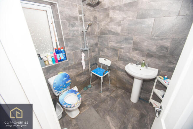 3 bed Semi-Detached for sale Image 6