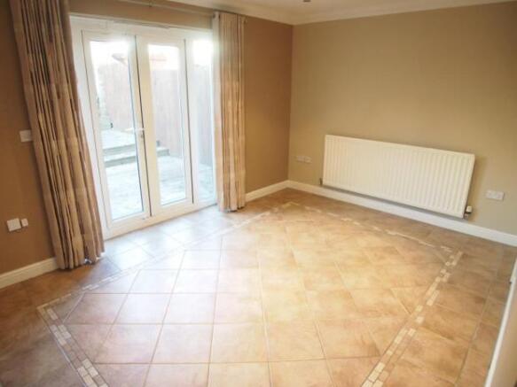 Bedroom 4/Dining Rm