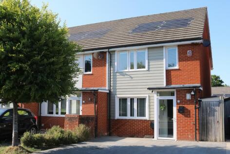 Hanbury Lane, Haywards Heath, RH16