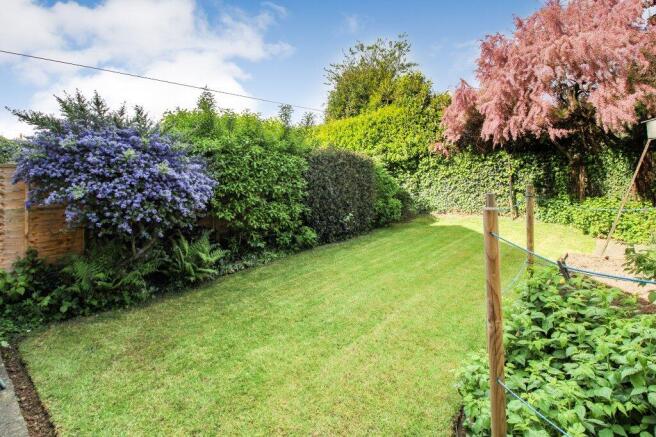 3 bed Semi-Detached for sale Image 6