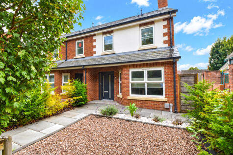 Moorside Road, Flixton, Manchester M41 5SH
