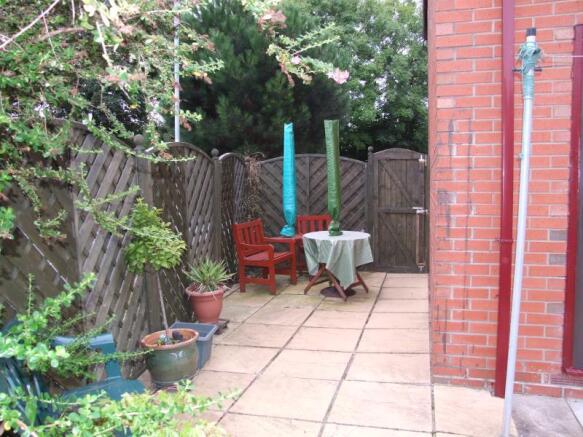 Photo 12