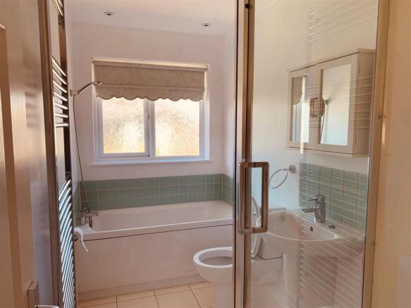 bathroom a.jpg