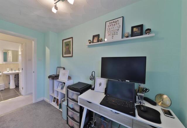 Photo 11