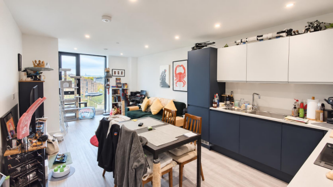 LOUNGE KITCHEN