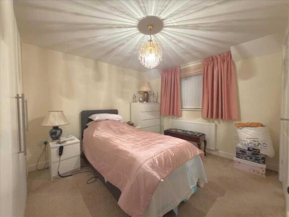 3 bed Detached for sale Image 11