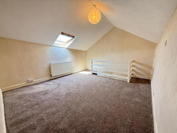 2 bed Terraced for sale Image 8