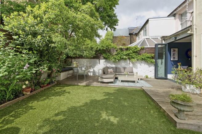 Goldhawk Road, W6 - FOR SALE