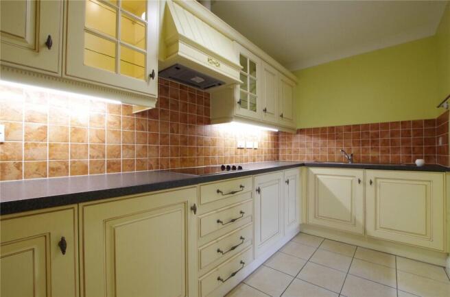 2 bed Apartment for sale Image 4