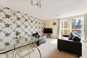 4, Centros Apartments, Fisherton Street, Salisbury SP2 7FJ