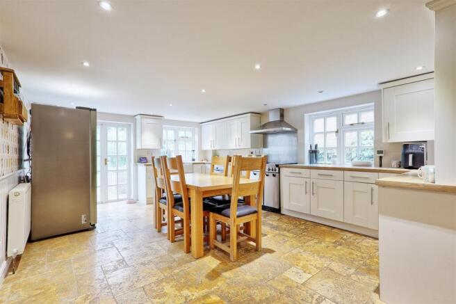 IMG_7050_1_2_easyHDR-interior3.jpg