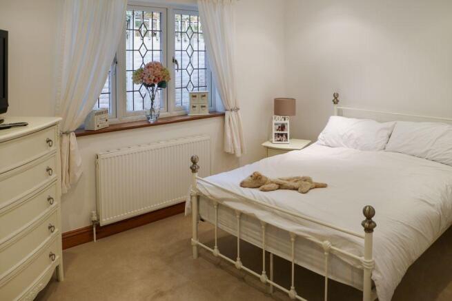 Bedroom 1 (Double)