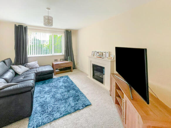 3 bed Terraced for sale Image 5