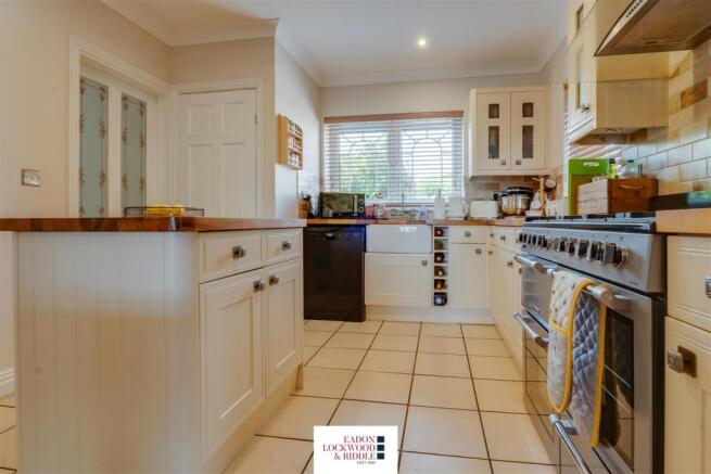Kitchen Diner 1.jpg