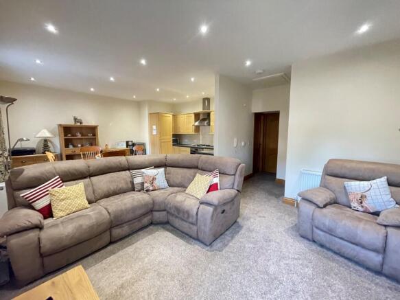 OPEN PLAN LIVING KITCHEN