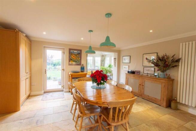 Kitchen/Breakfast Room