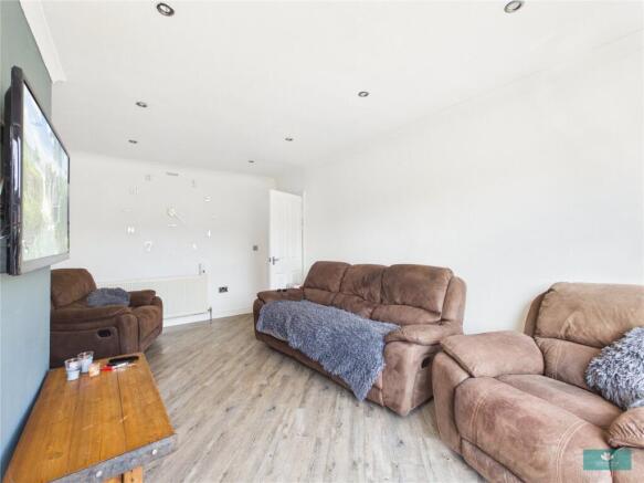 3 bed Bungalow for sale Image 7
